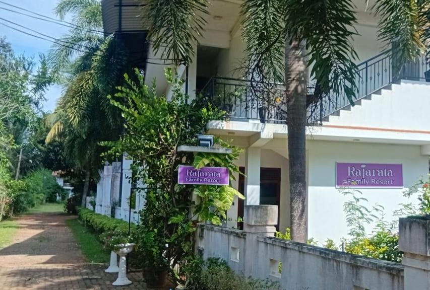 Rajarata Family Resort Holambra Exterior foto