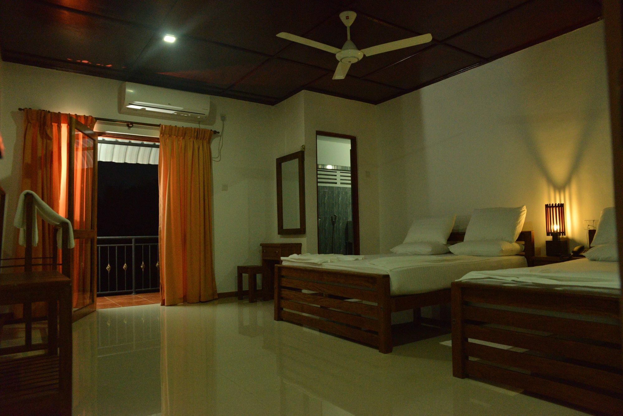 Rajarata Family Resort Holambra Exterior foto
