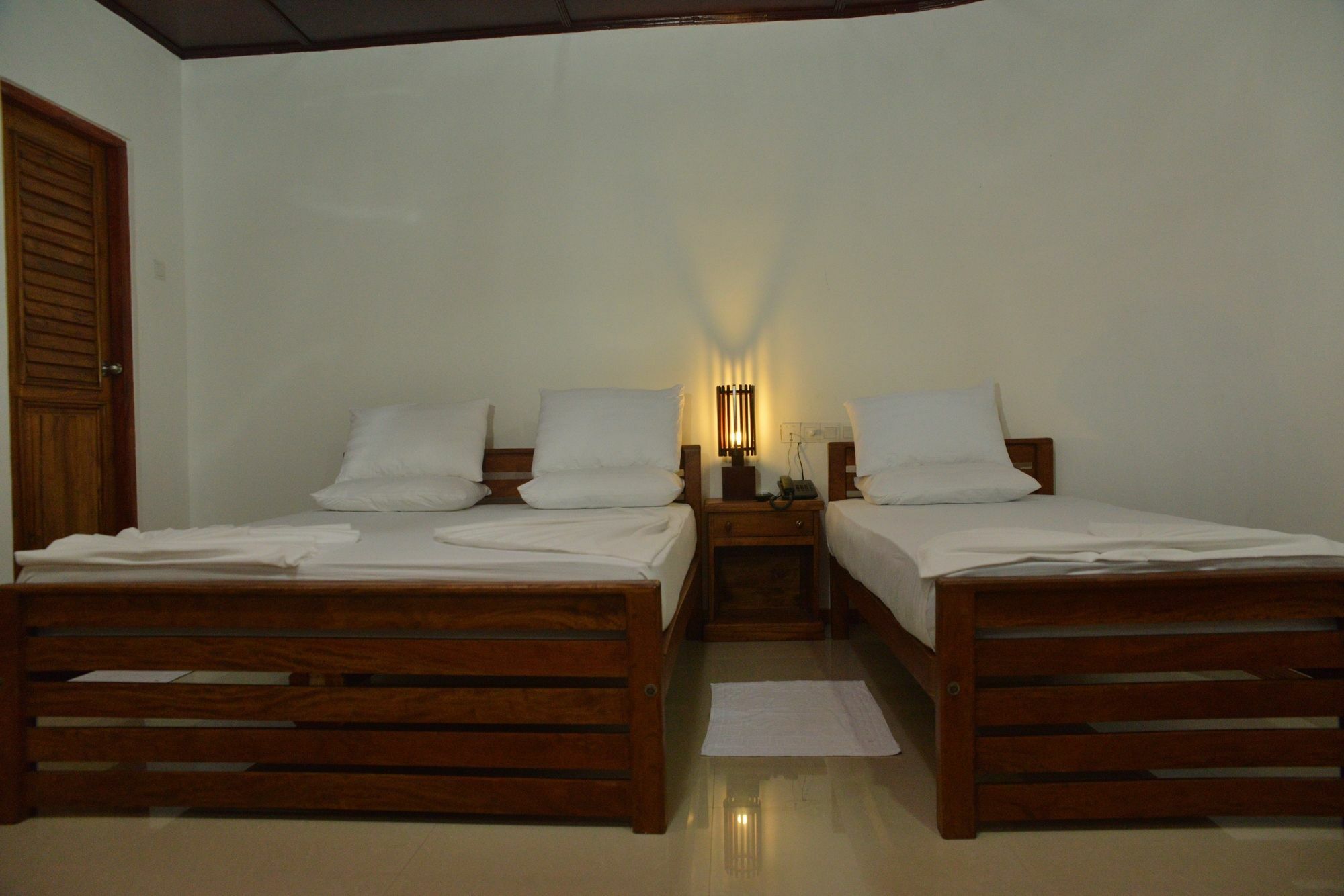 Rajarata Family Resort Holambra Exterior foto